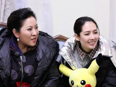 向太透露郭碧婷将育三孩，向佐成其中一员